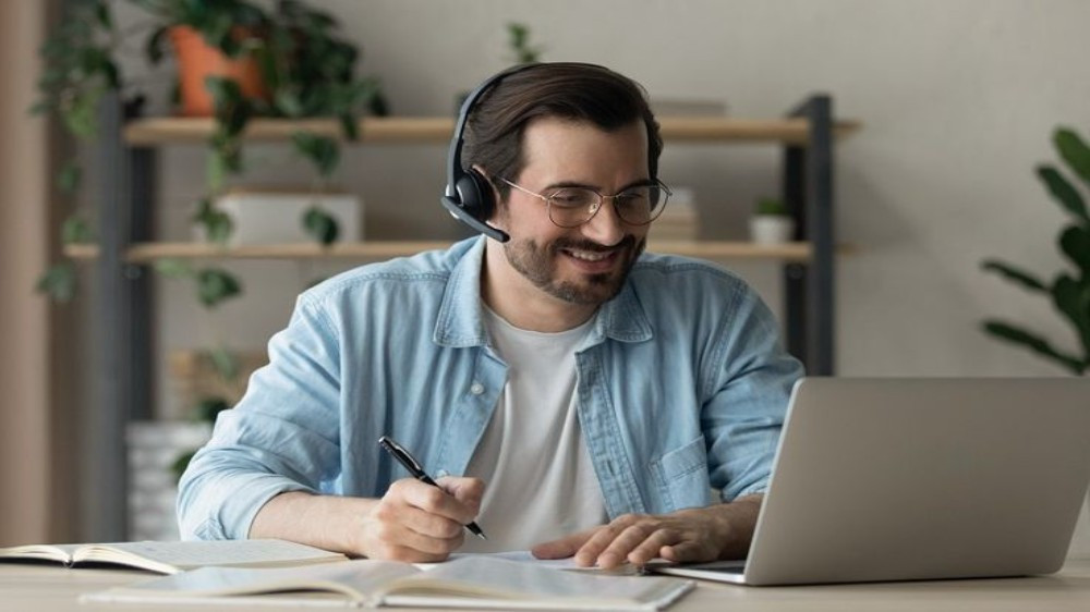 آزمون ماک لیسنینگ آیلتس